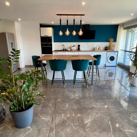 L'elegant Cosy Lägenhet Cournon-d'Auvergne